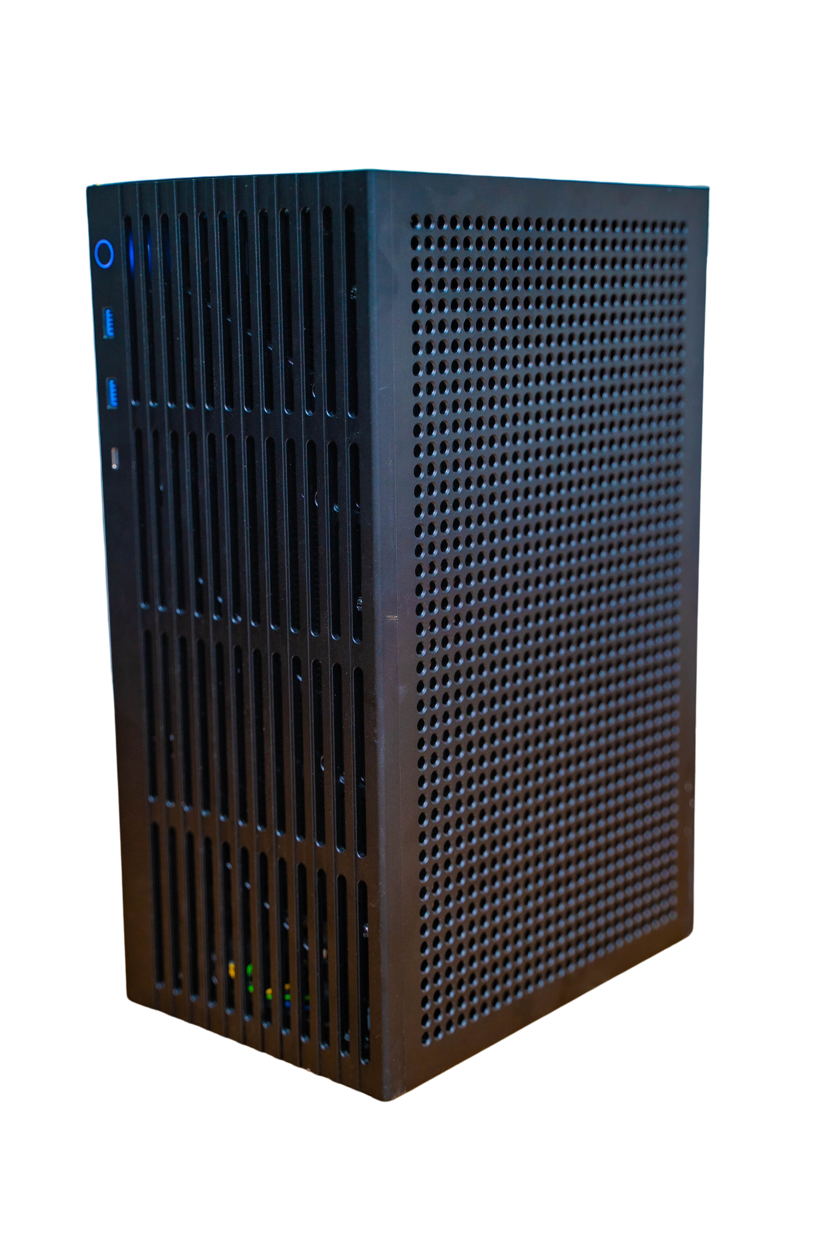 IronClad <b>Tengu</b> <br>Small-size Custom Water cooled PC