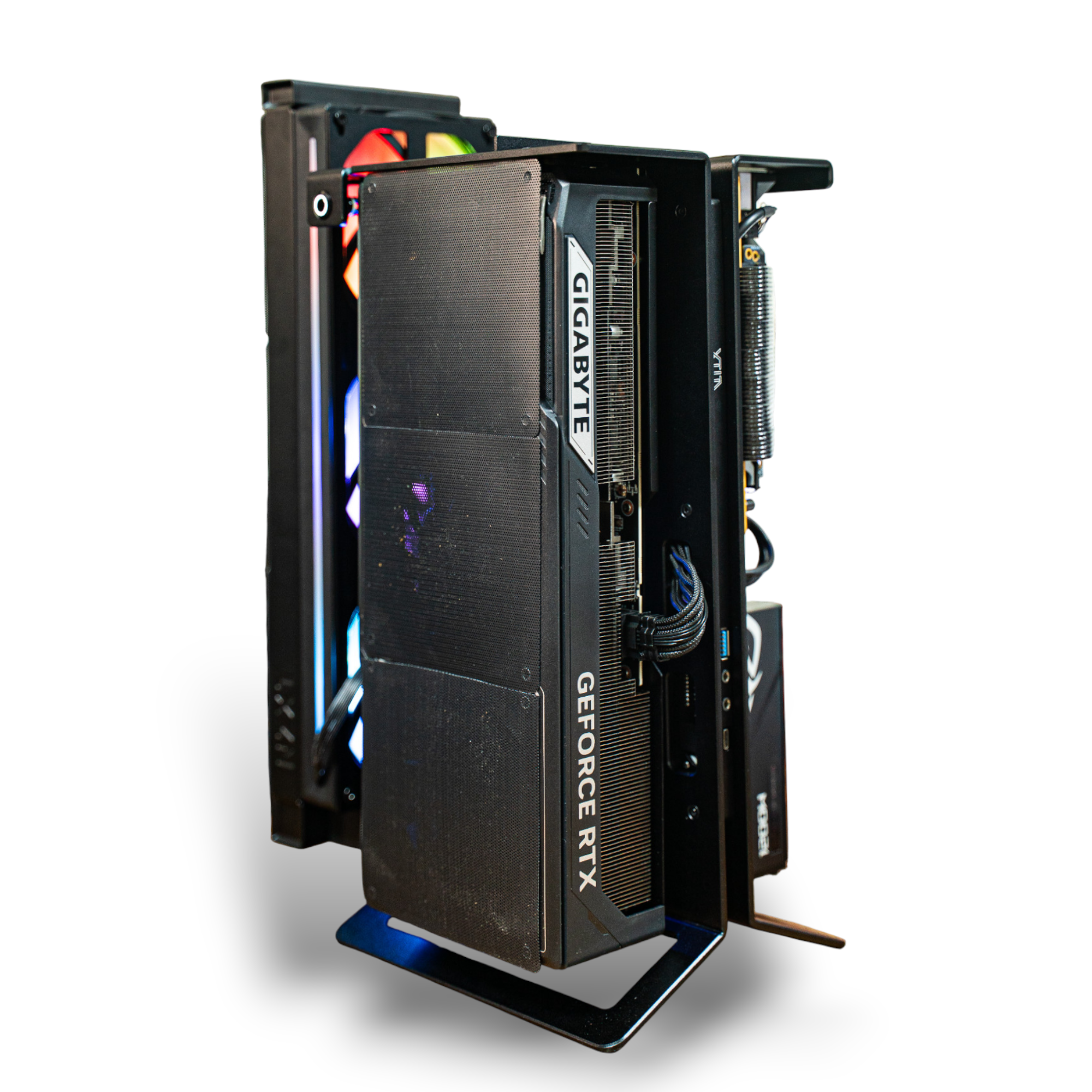 IronClad Obelisk Small-size Gaming PC